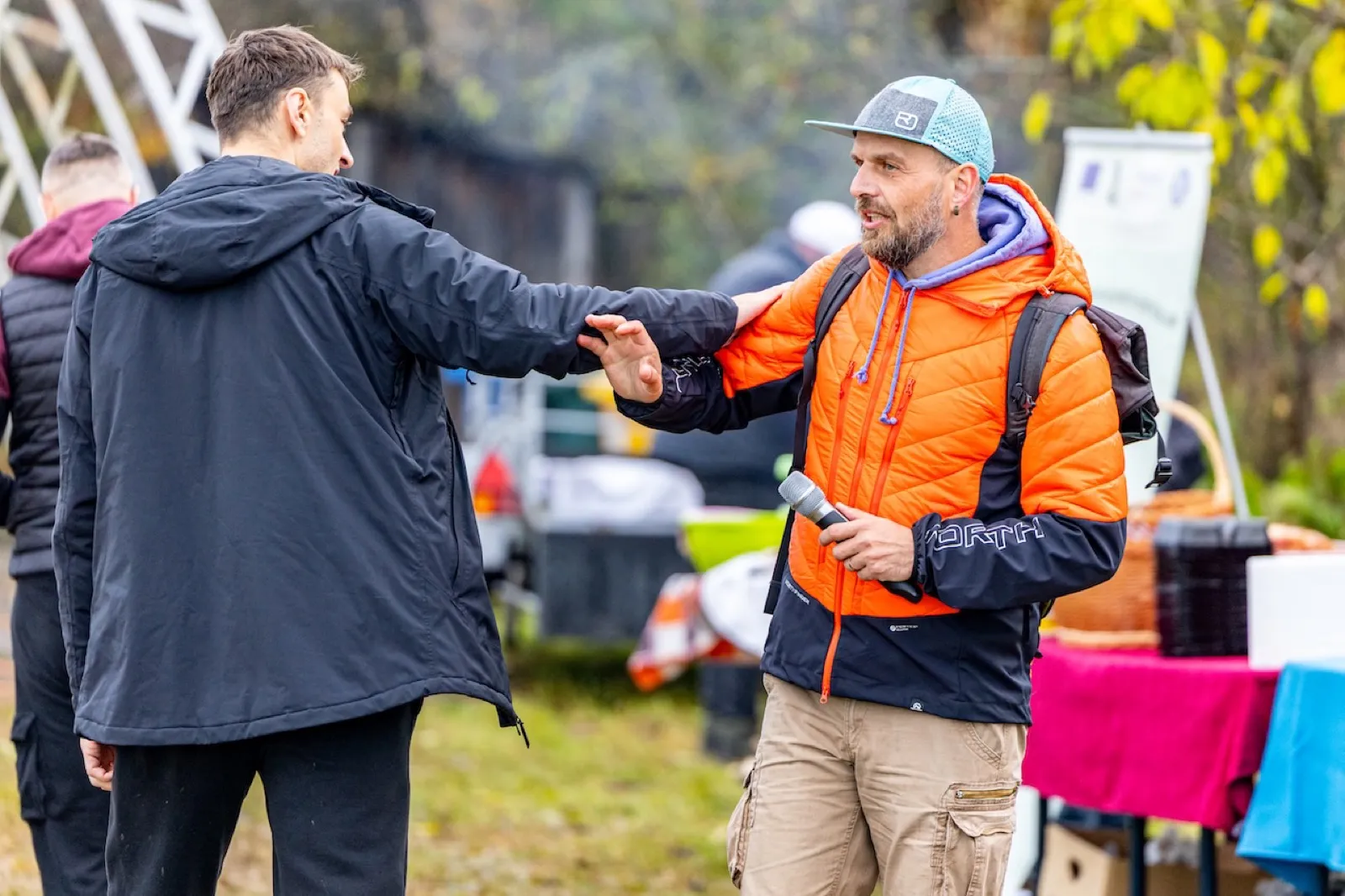 Paul Axente (stanga) si Vasile Cipcigan (dreapta)